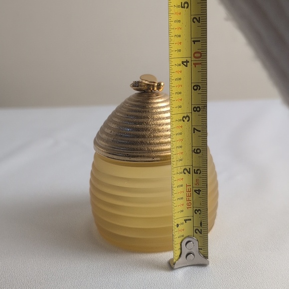 AVON VINTAGE BEEHIVE - Picture 4 of 5